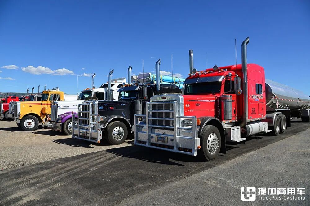 带你看两台在欧洲服役的美国卡车(企业,长度) - ai牛丝