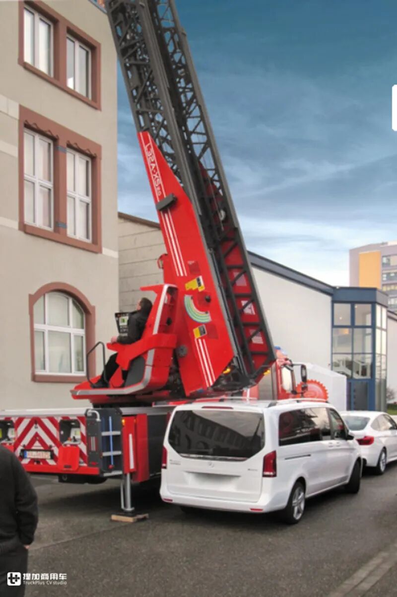 消防云梯 网易新闻_消防云梯车图片_32奔驰云梯消防车