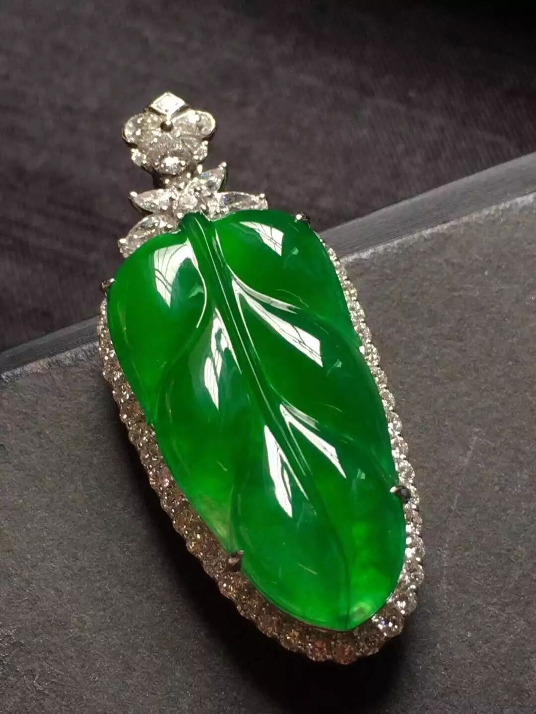 翡翠为什么比黄金更值得拥有？