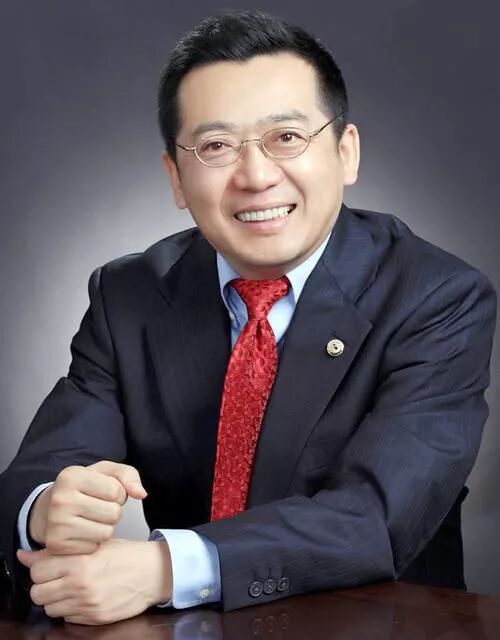 “发电玻璃”潘锦功：科研成果被收入美国教材，却带核心技术回国