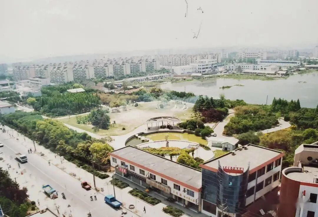 月浦公园(老照片)公园建成近25年已成为周边居民避暑休闲,亲近自然的