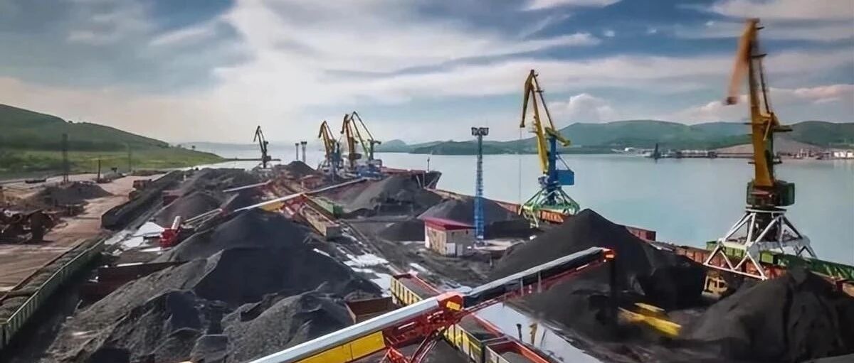 大批战略物资，纷纷达中国港口，西方世界嗅到了“不寻常”的味道