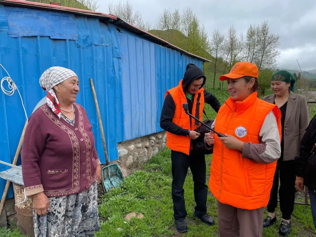 此外，TURAN电视台摄制的其他系列短视频节目，还在脸书、照片墙、YouTube等新媒体平台播出。