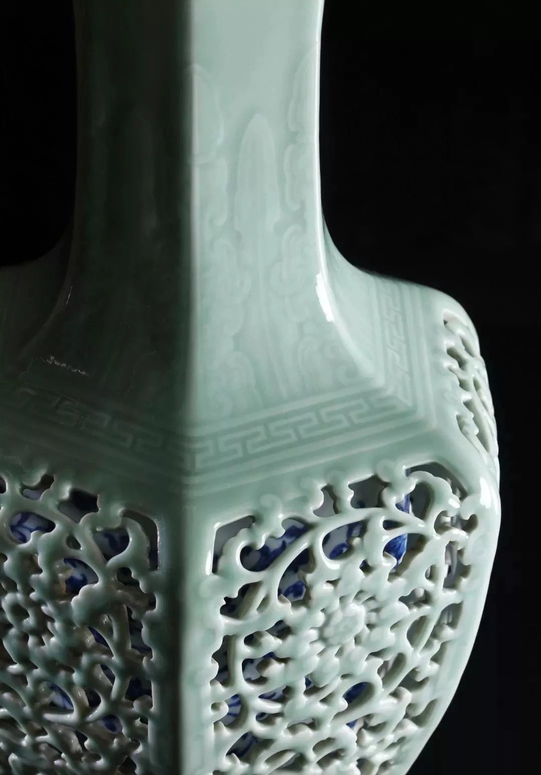 清乾隆蒔金琺瑯彩福寿三多紋挿花瓶 陶磁器  現代工芸品 美術品 置物 清乾隆蒔金琺瑯彩福寿三多紋挿花瓶 陶磁器 現代工芸品 美術品