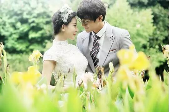 婚纱摄影十个经典Pose拍出最美婚纱