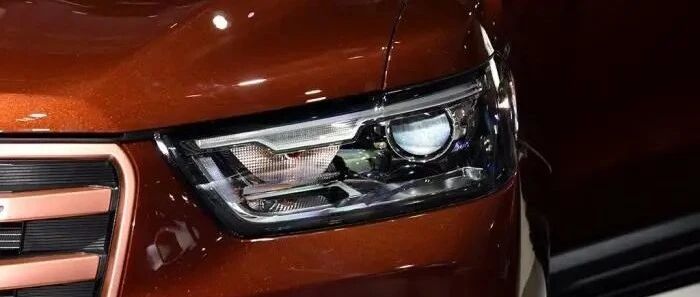 明明油耗很高，这款SUV为啥还能成销冠？车主：买一辆立刻明白