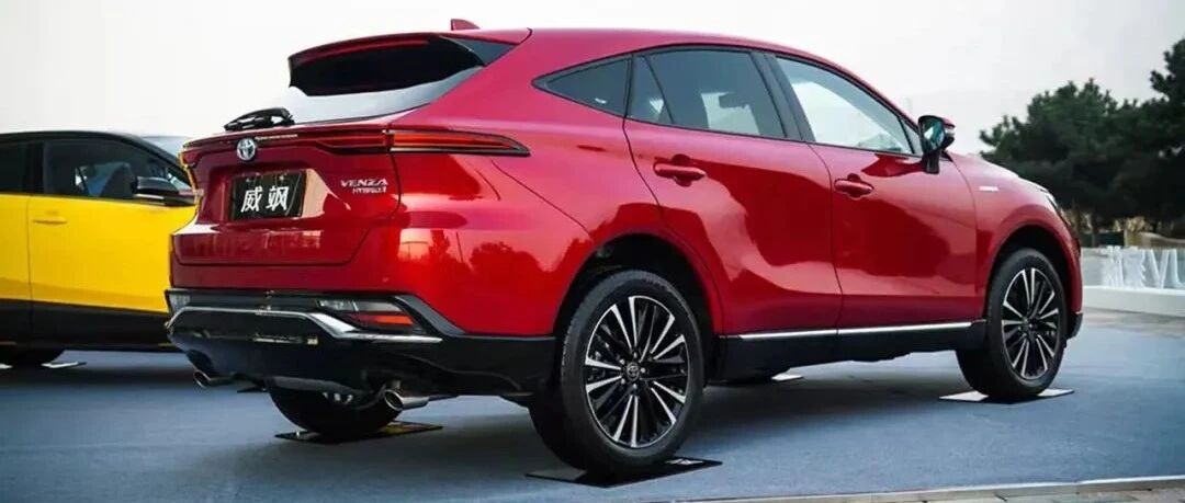 广汽丰田威飒上市，定位中型SUV，网友：就这轴距？