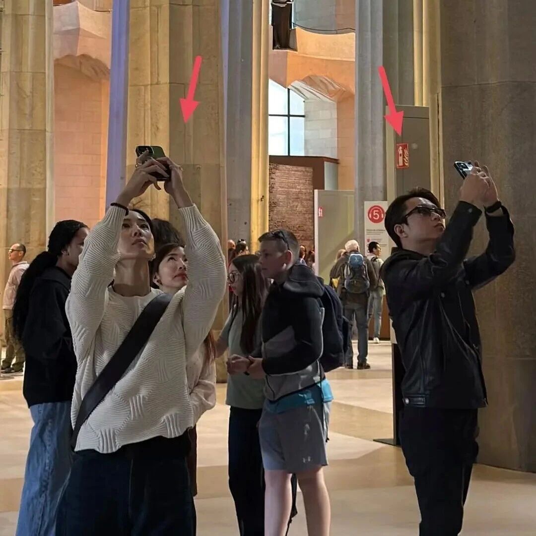 张钧甯现实中太美了,跟男友西班牙旅游被拍,素颜底子好气质超级好!