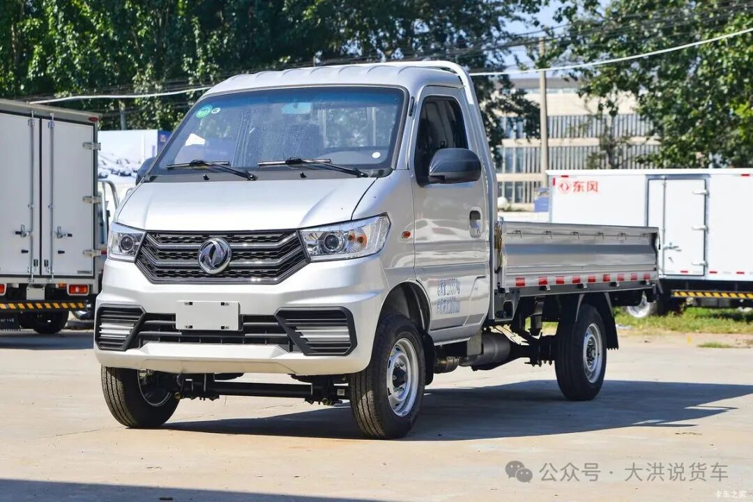 东风 小霸王W08 1.3L 91马力 3.05米单排栏板小卡(后单胎)(EQ1036S60Q4A)外观