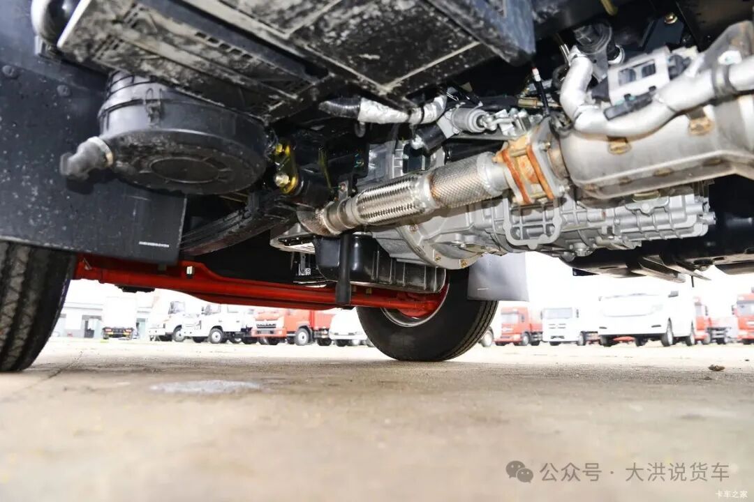 东风 凯普特星云K6-M 163马力 4.2米单排栏板轻卡(国六)(EQ1041S3CDF)底盘