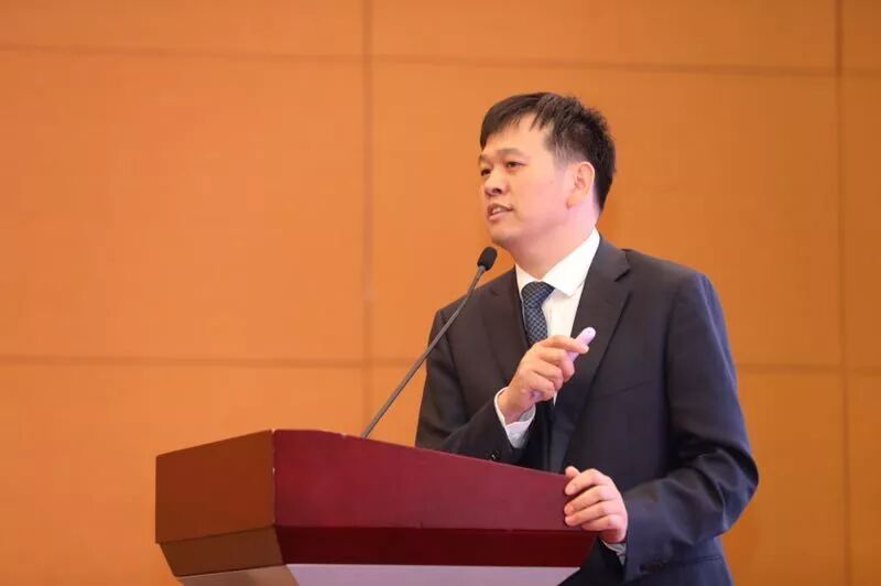 匡双礼律师在西湖论坛发表自贸区融资租赁司法与金融主题演讲