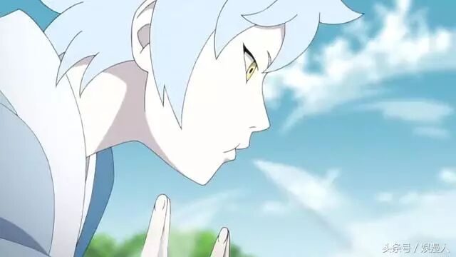 油女志乃被操控后的实力大幅度削弱,最多算一个中忍,大蛇丸儿子巳月的