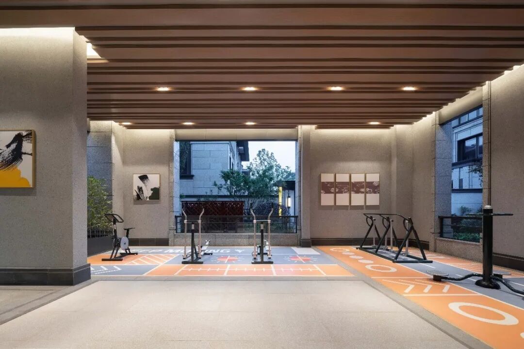 全架空层泛会所设计多维空间质感以想象邂逅未来时光