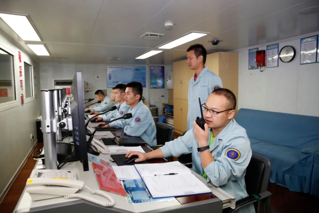 图b是什么意思啊_大狗插女人的b图黄图_b图