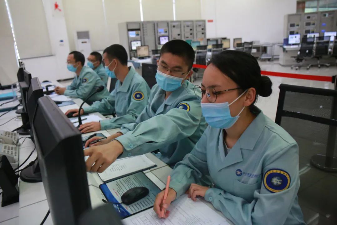 b图_大狗插女人的b图黄图_图b是什么意思啊
