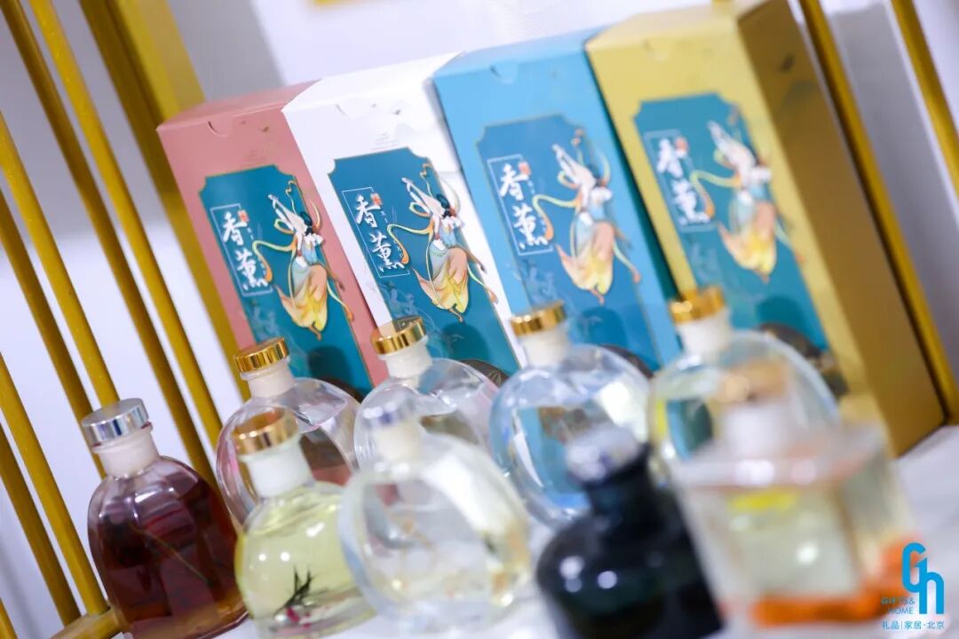 首日人气爆棚2024北京礼品展以新质带动生产力