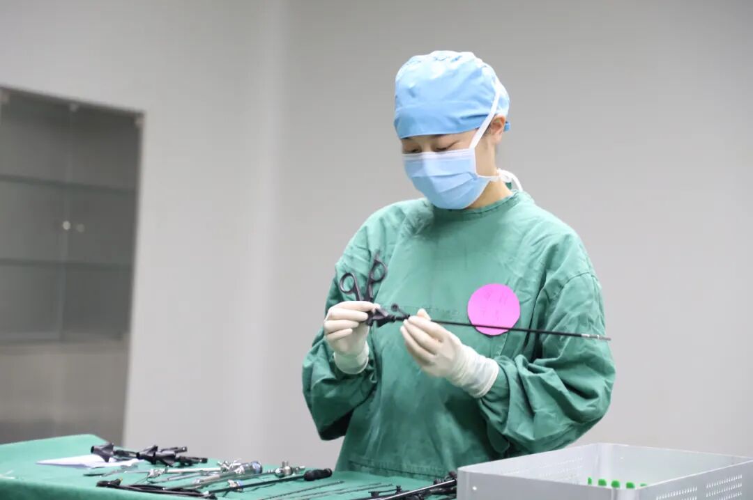 怎么穿手术器械塑技能 展风采——金华文荣医院手术室举办第一届“腔镜器械拆装及穿针引线”技能大赛_https://www.jmylbn.com_新闻资讯_第8张