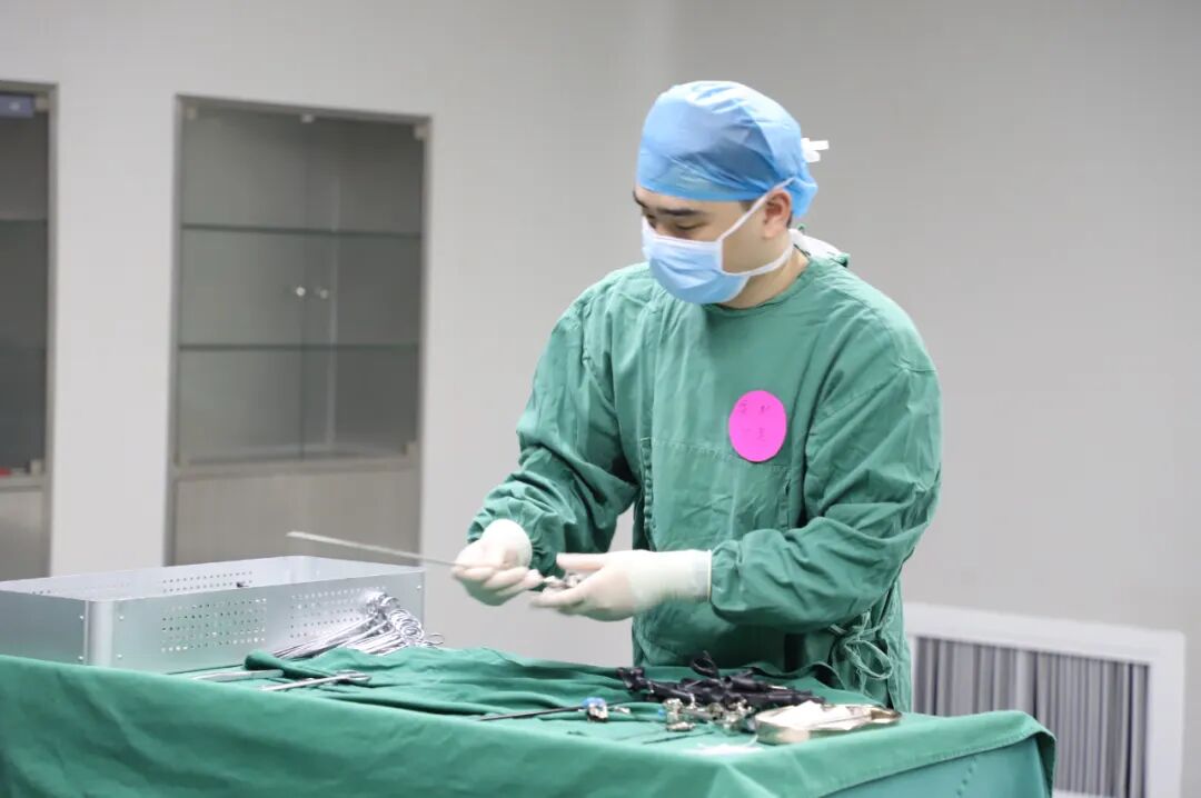 怎么穿手术器械塑技能 展风采——金华文荣医院手术室举办第一届“腔镜器械拆装及穿针引线”技能大赛_https://www.jmylbn.com_新闻资讯_第10张