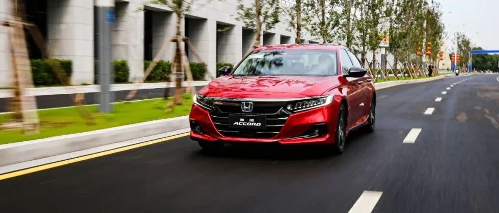 熟悉的配方，不一样的味道，试驾新款雅阁混动版本