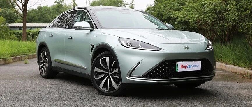 30万选电动车还在犹豫？极狐阿尔法S这款车型真的香！