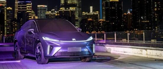 智能化时代美学设计与实用主义的引领者 飞凡汽车ES33车灯设计解析