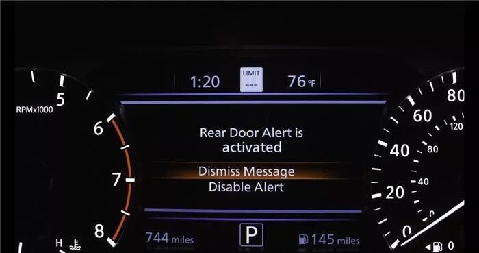 害怕孩子被遗忘在后座？这些黑科技让你无后顾之忧