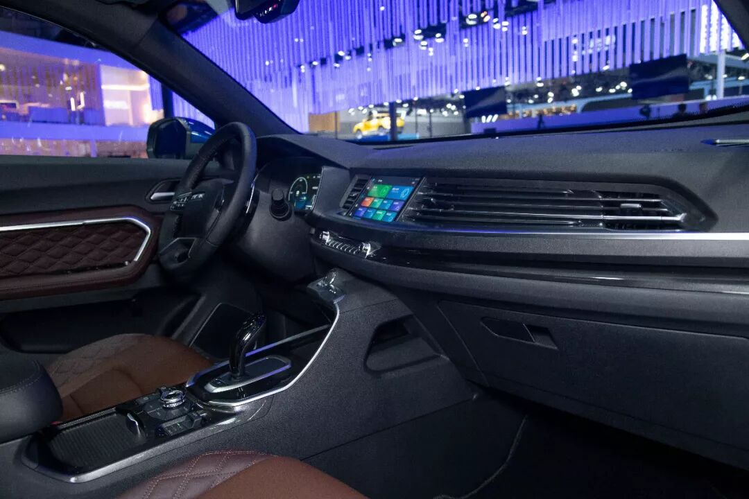 全新哈弗H6铂金版成都车展上市，助推哈弗H6 300万辆“小目标”达成！