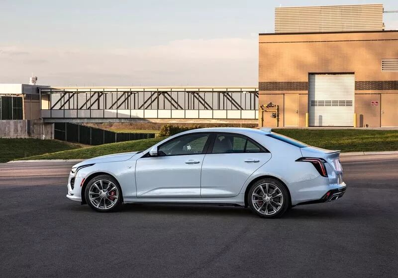 2.0T配8AT，还是后驱！凯迪拉克该拿它当紧凑级卖还是当短轴版卖？