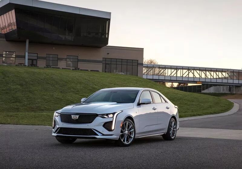 2.0T配8AT，还是后驱！凯迪拉克该拿它当紧凑级卖还是当短轴版卖？