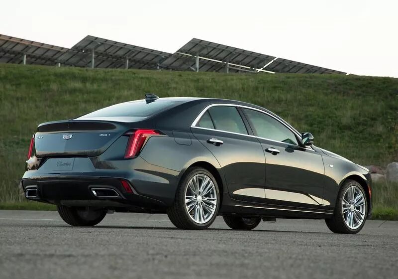 2.0T配8AT，还是后驱！凯迪拉克该拿它当紧凑级卖还是当短轴版卖？