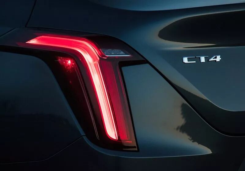 2.0T配8AT，还是后驱！凯迪拉克该拿它当紧凑级卖还是当短轴版卖？