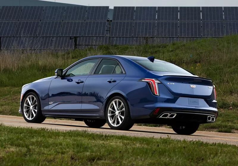 2.0T配8AT，还是后驱！凯迪拉克该拿它当紧凑级卖还是当短轴版卖？