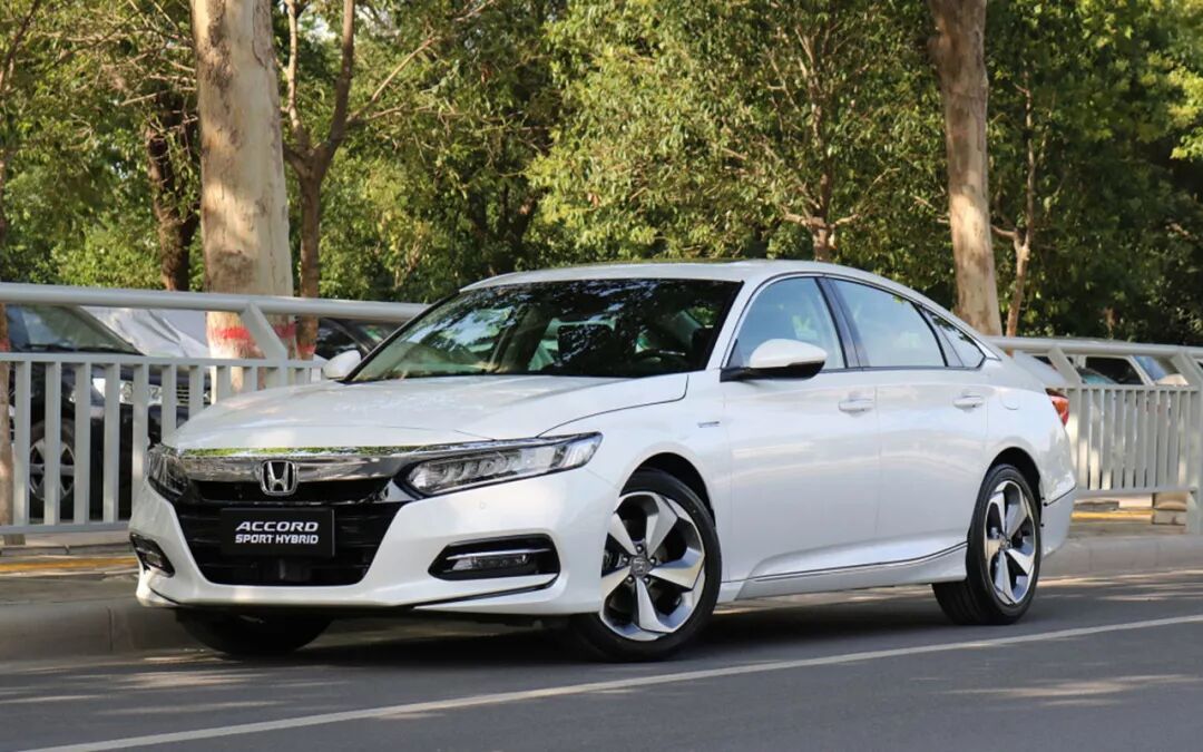 卡罗拉8月销量大幅下滑，价格坚挺该不该背锅？