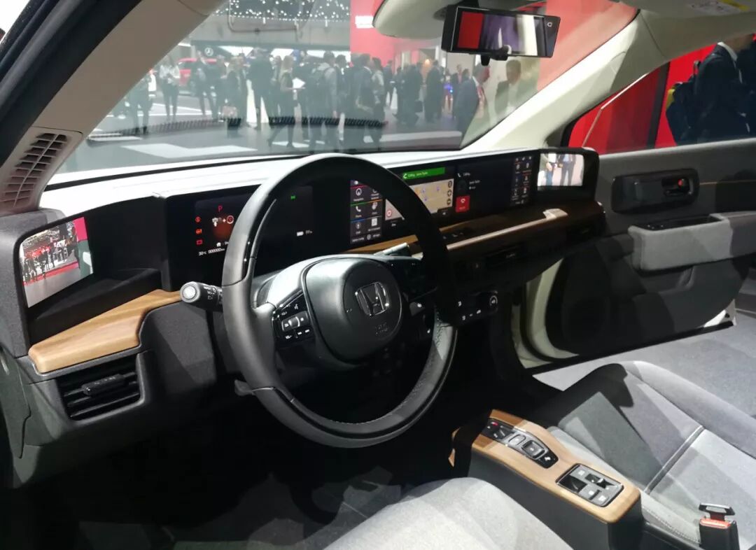 从本田e和大众ID.3观法兰克福车展，谁能代表传统车企的未来？