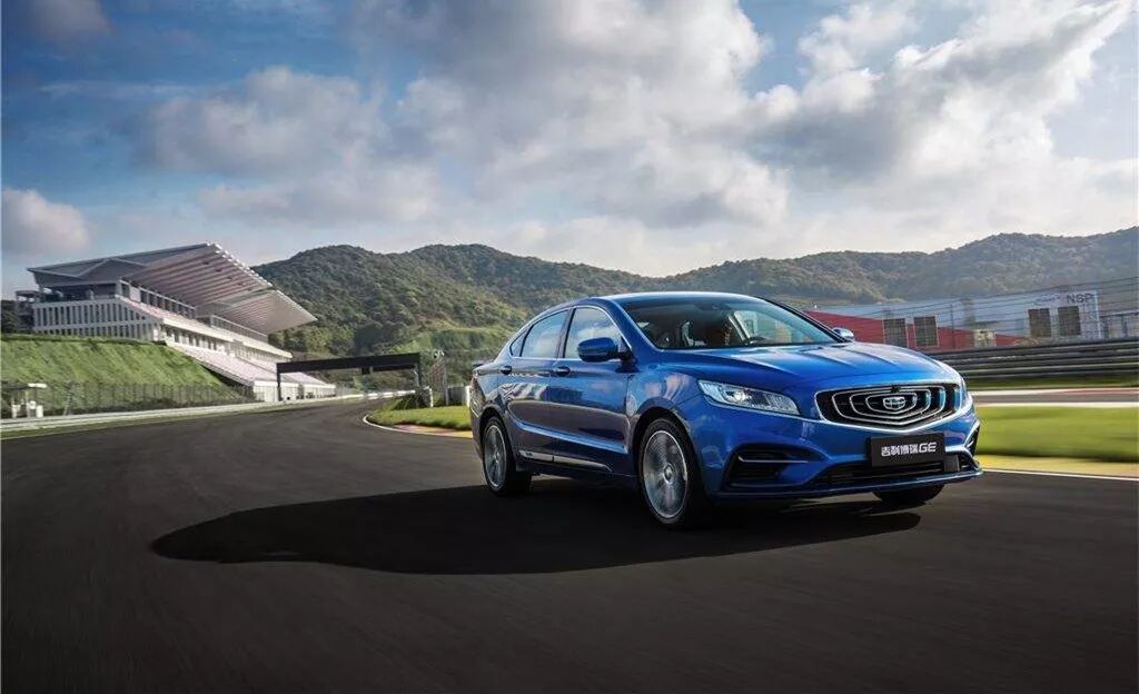 传祺GA6对比博瑞GE，来看看换代之后的它能否跨越高山！