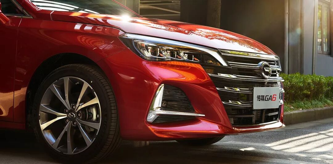 传祺GA6对比博瑞GE，来看看换代之后的它能否跨越高山！