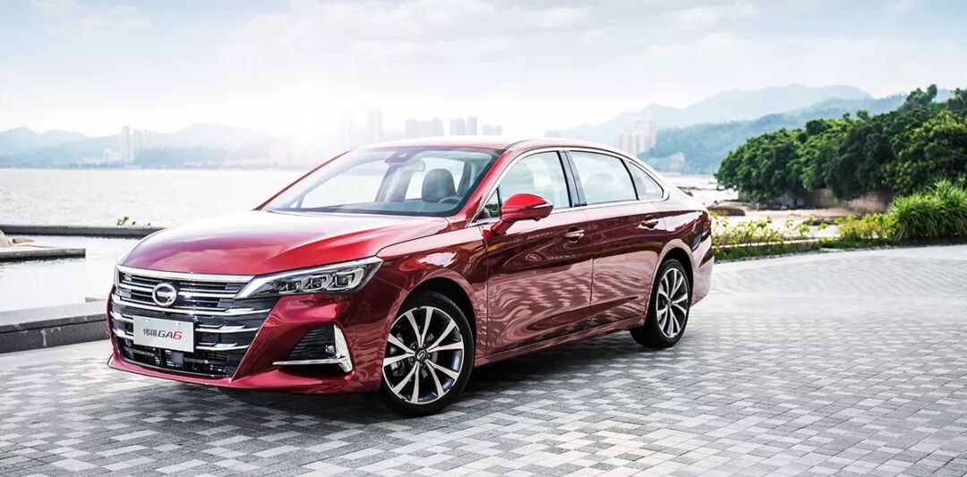 传祺GA6对比博瑞GE，来看看换代之后的它能否跨越高山！