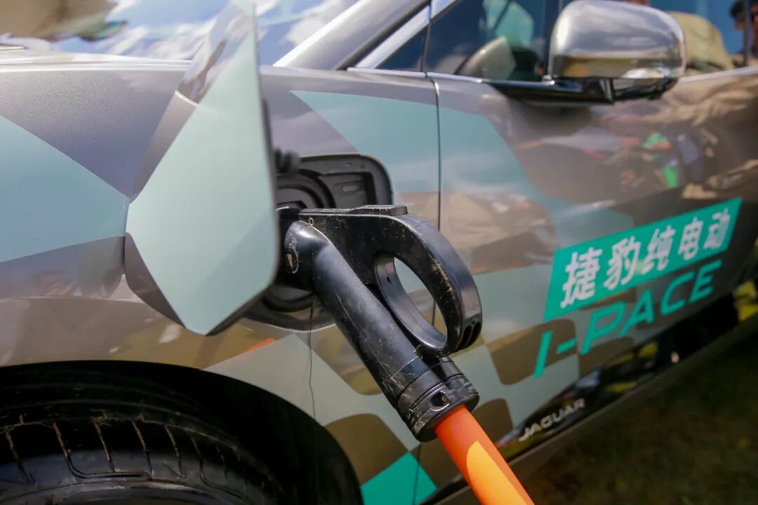 又多了一个买捷豹路虎的理由！