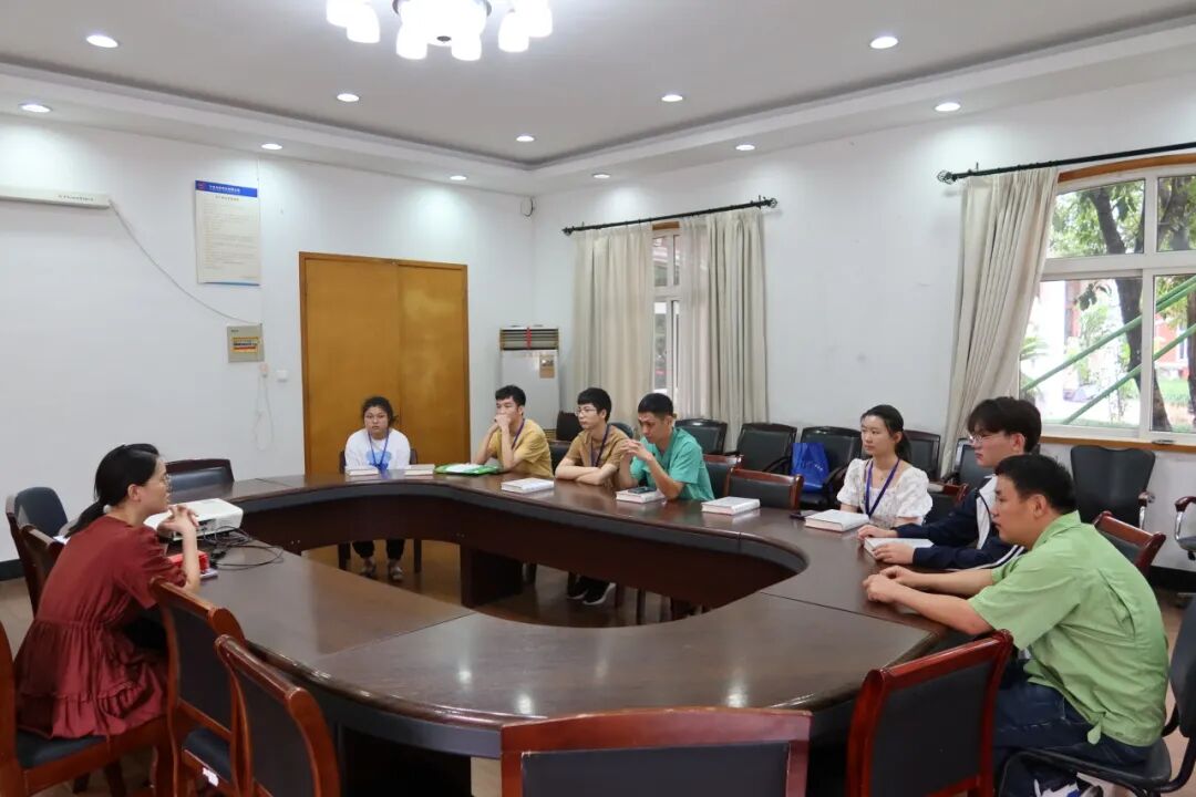 【筑夢】金秋助學(xué)，照亮前行路！(圖1)