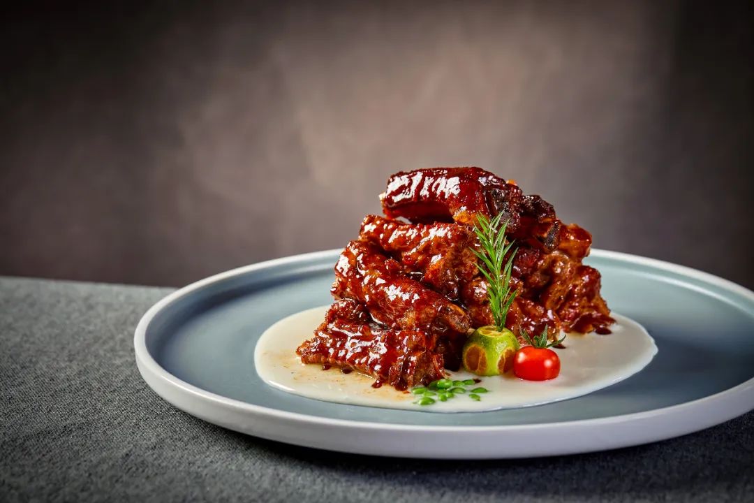 16道 旺销招牌菜，特色风味，精致融合