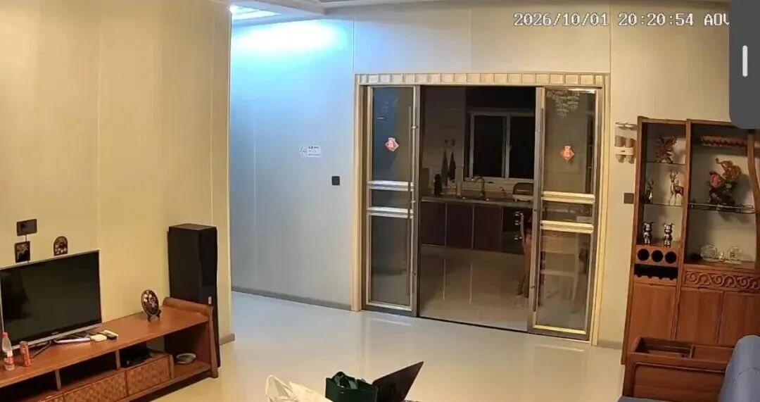 Pingtan Holiday Rental Hidden Camera Discovered by Guest in Living Room