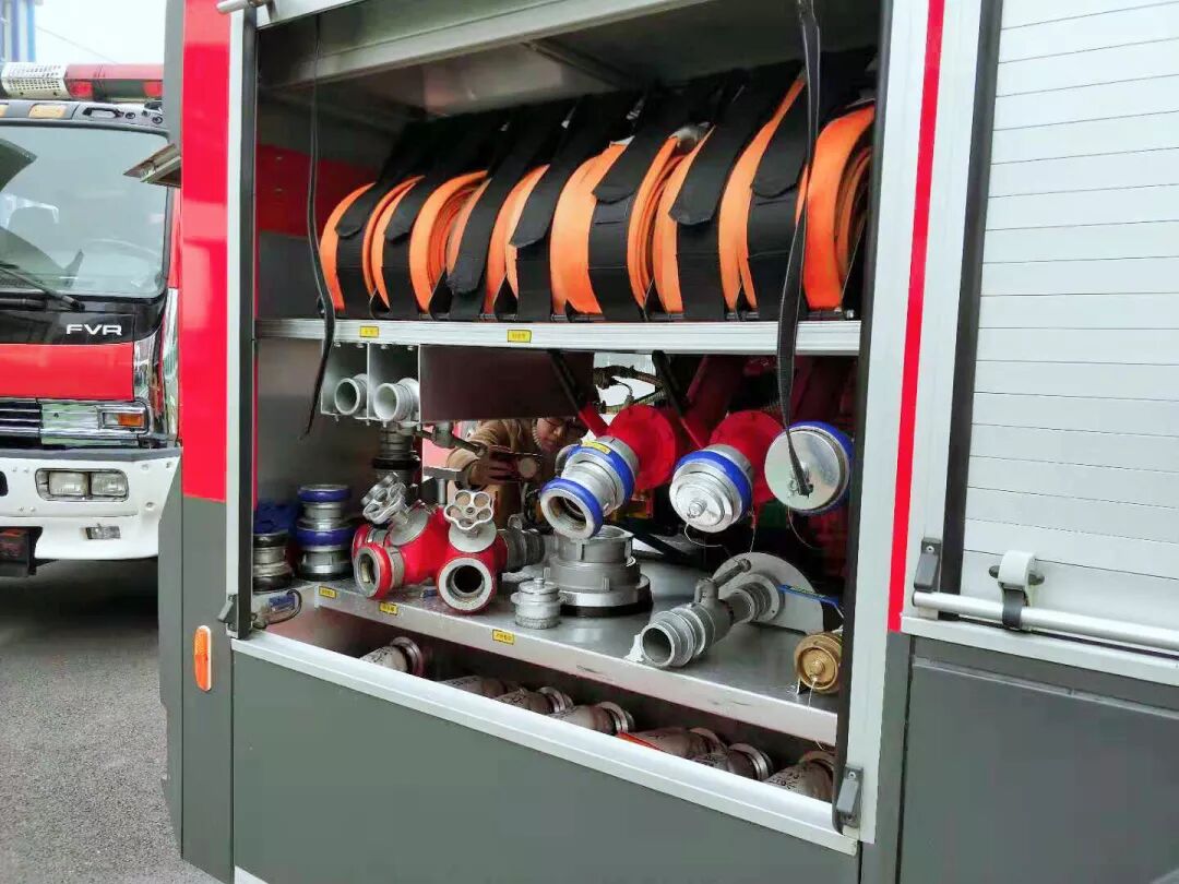 南京新书院悠谷学校第13周安全演习-- “消防车走进校园