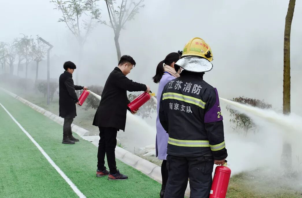 南京新书院悠谷学校第13周安全演习-- “消防车走进校园