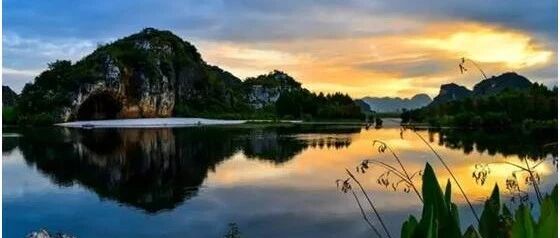 比泸沽湖世外桃源，比桂林水墨丹青，云南竟然还有这样一个小城！