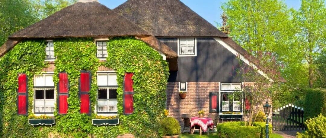 这个小镇，700多年不修公路，不买汽车， 却美得连上帝都嫉妒