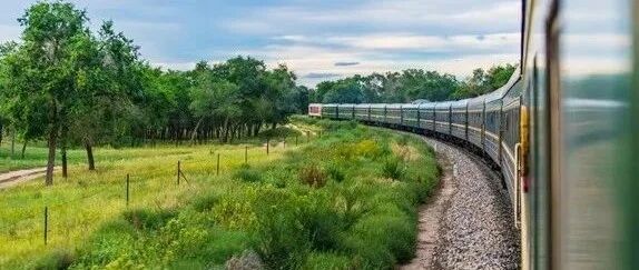 一趟北京开往莫斯科的列车，沿途风光惊艳了整个世界