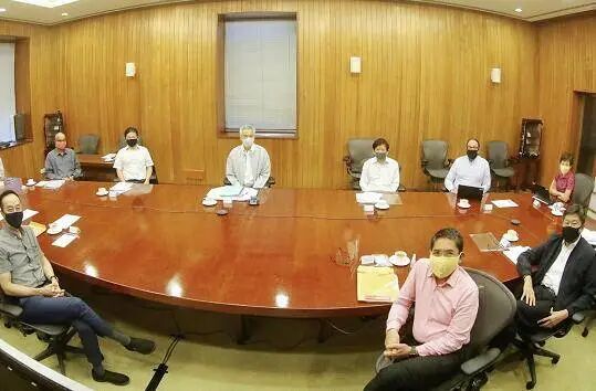 新加坡疫情第二轮大爆发之发达国家“软抗疫”这个瓜越来越大！