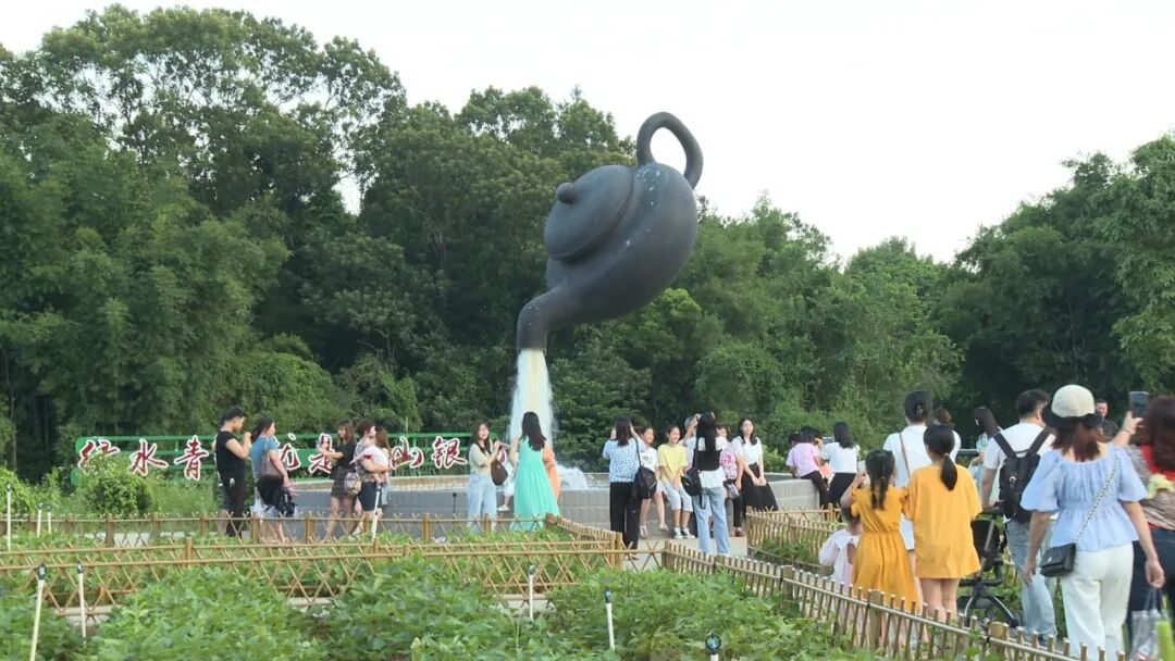 海丰莲花山温厝村绿色生态颇受青睐游客慕名而至