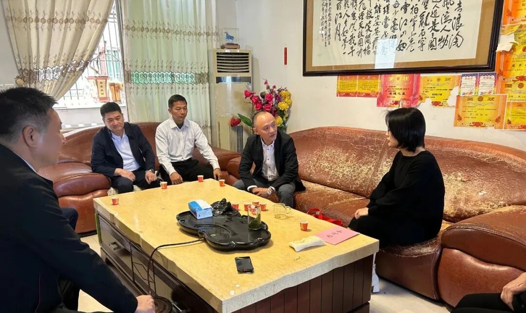 县领导分赴各地开展新春慰问活动