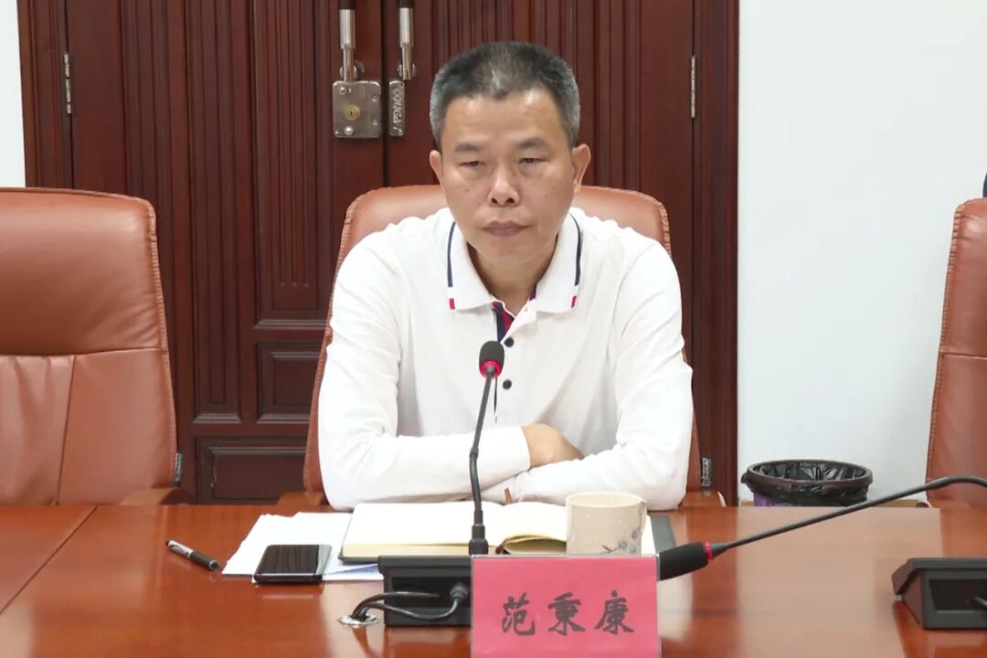 深圳市龙岗区区长王策飞率队到我县调研对口帮扶工作